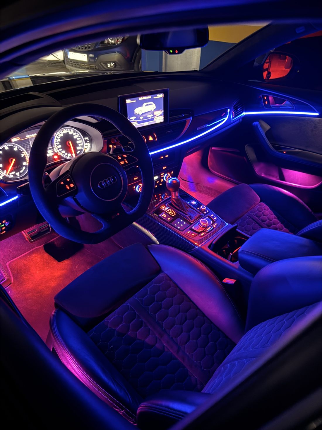 Web de AutoLuxe8 · iluminación ambiental premium para coches